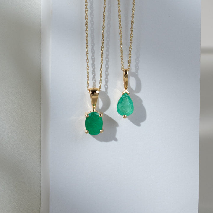 Classic Pear Emerald Pendant in 9ct Yellow Gold