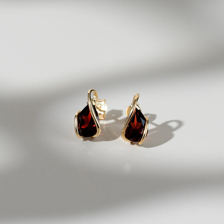 Classic Pear Garnet Stud Earrings in 9ct Yellow Gold
