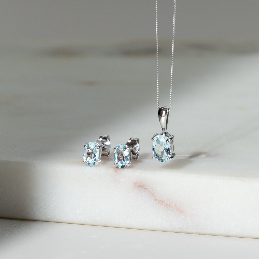 Classic Oval Aquamarine Pendant in 9ct White Gold