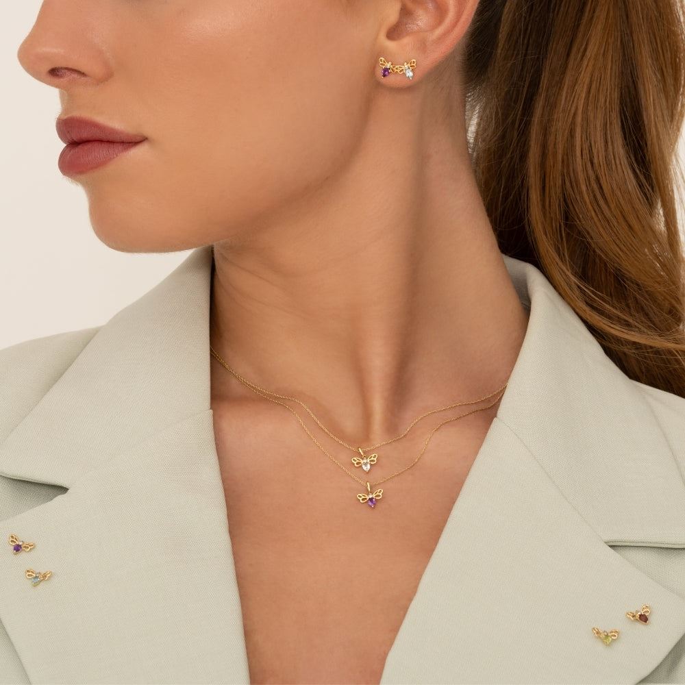 Honeycomb Art Nouveau Pear Shape Garnet and Diamond Bee Pin in 9ct Yellow Gold